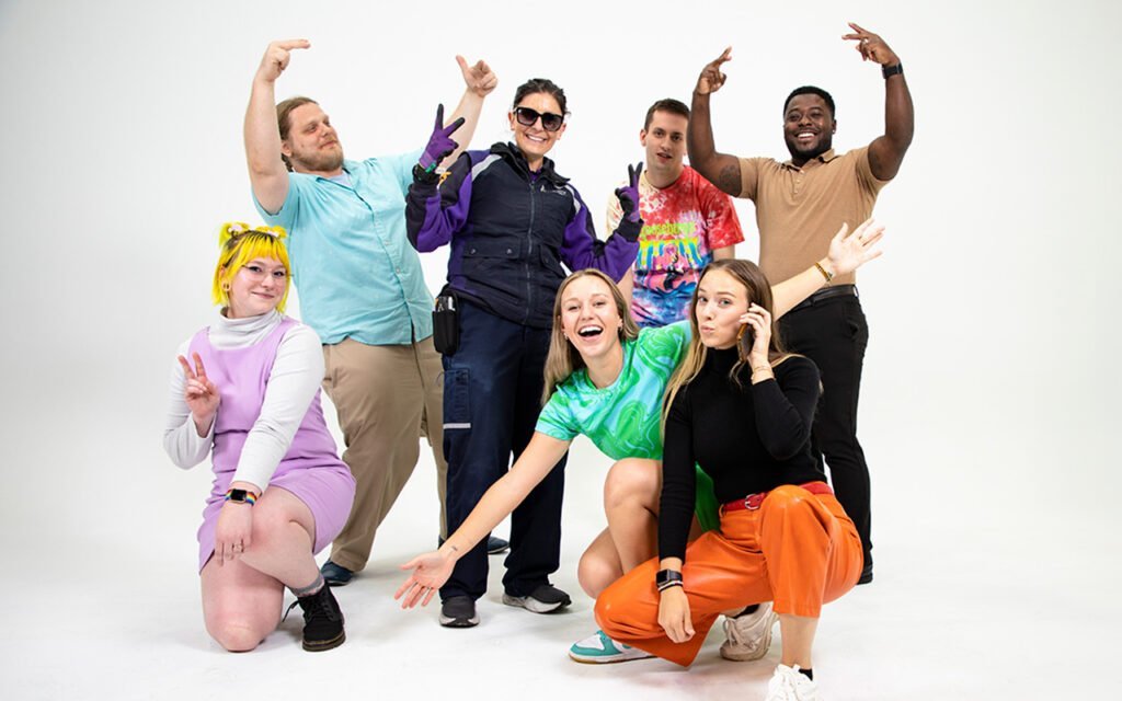 Picture of fifth color employees