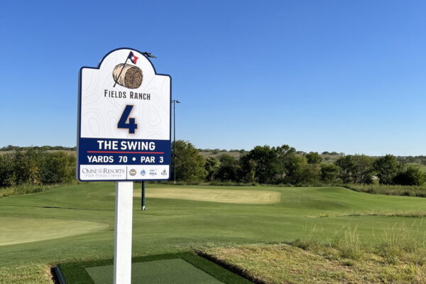 Fields Ranch par sign